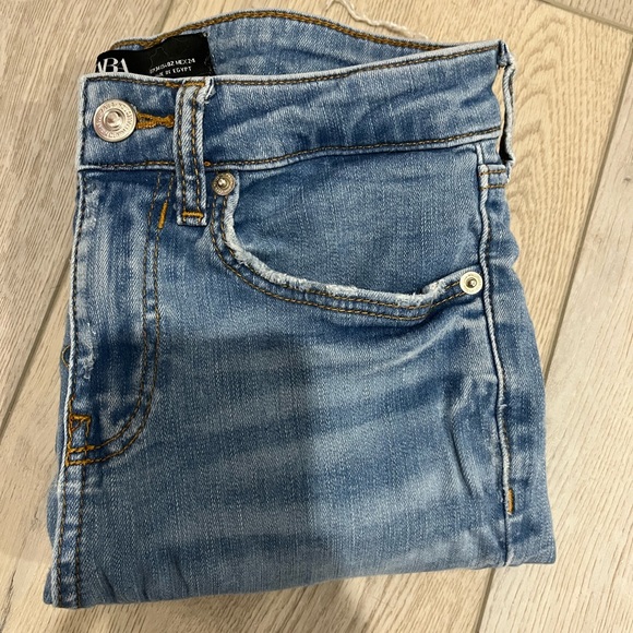Zara - Size 2 - Mid-Rise Ankle Skinny Jean - Blue - Picture 1 of 4